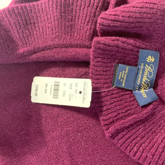 Brooks Brothers Cashmere Scarf NWT - Picture 7 of 7